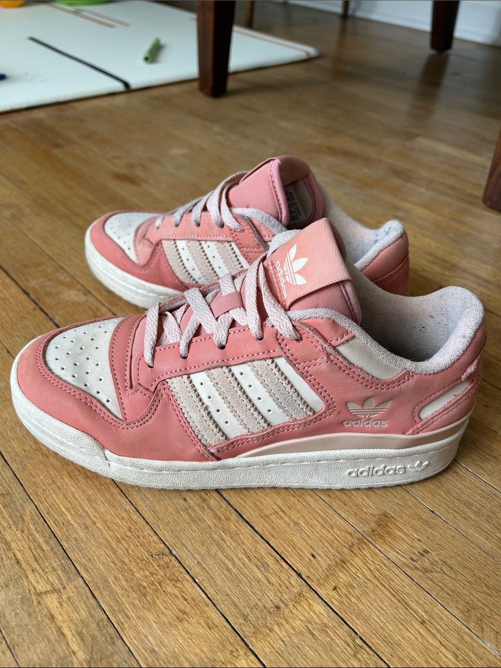 Adidas Women’s Forum Low ‘Wonder Clay Blush’ Sneakers. size 6.5